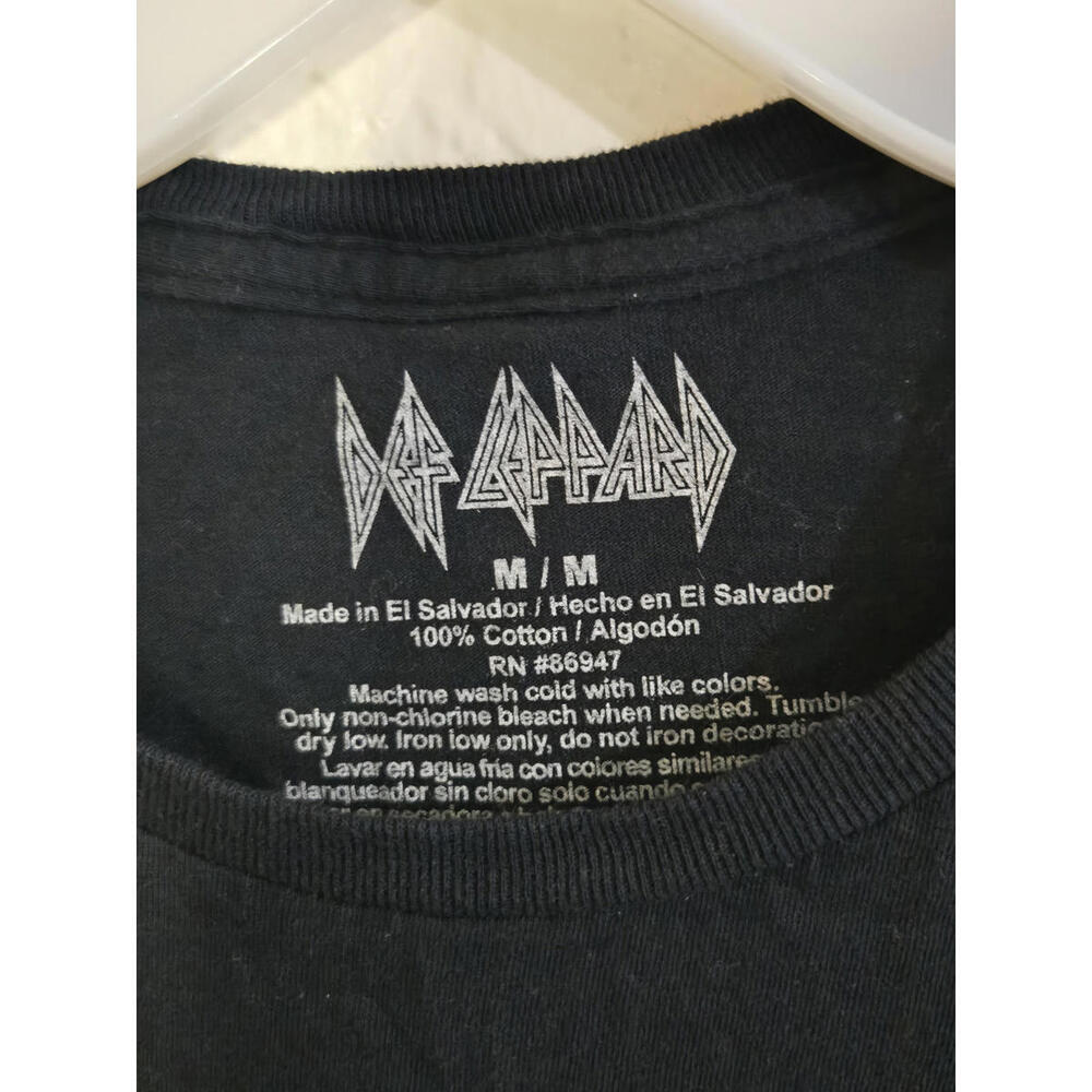 Def Leppard Animal Graphic Band T-Shirt Medium Vintage 70's 80's - Picture 3 of 4